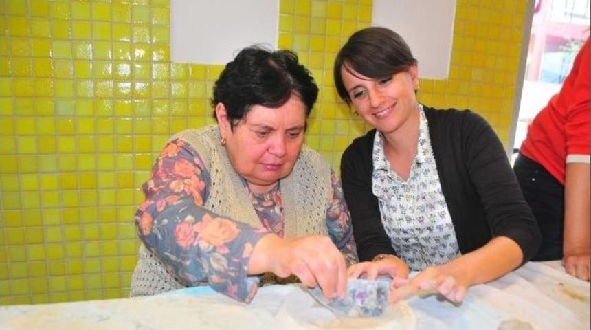 Huzurevi Sakinlerine Hobi Morali