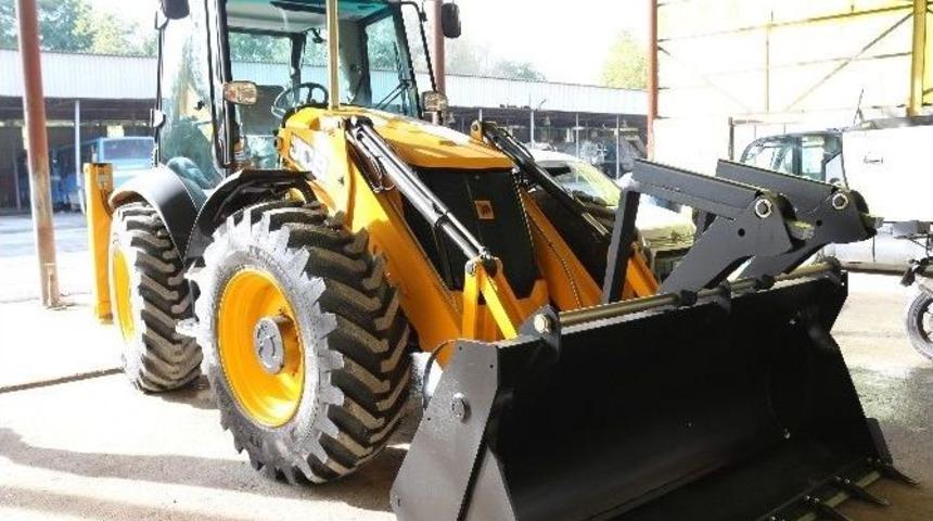 Ak&ccedil;akoca Belediyesi Ara&ccedil; Parkurunu Yeniliyor Ve B&uuml;y&uuml;t&uuml;yor