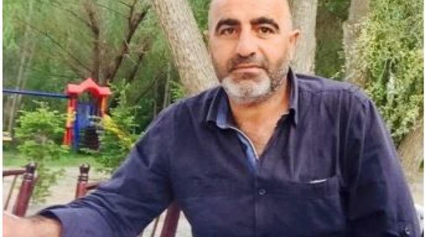 Yol Ortasında Kurşunlanarak &Ouml;ld&uuml;r&uuml;ld&uuml;