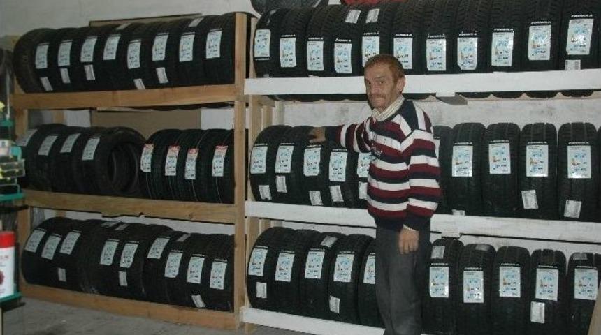 Lastik Ustası İlhami Turan: "kış Lastikleri Ara&ccedil; Ve Can G&uuml;venliğimiz İ&ccedil;in &Ouml;nemli"