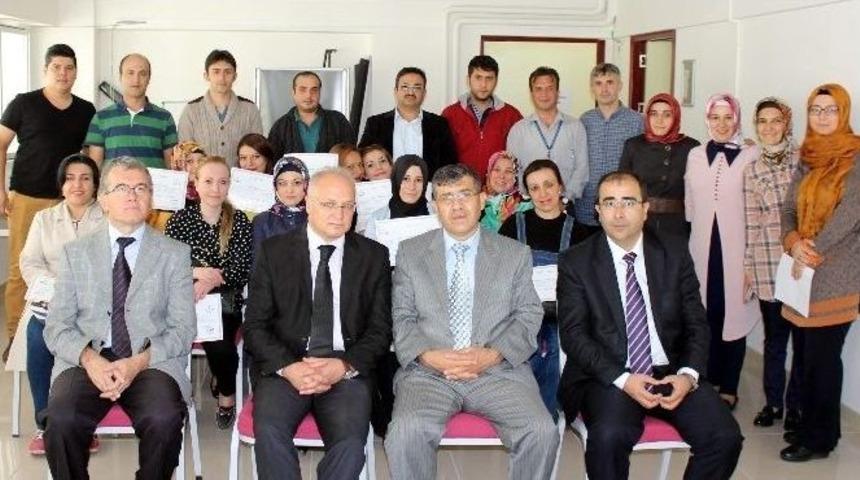 K&uuml;tahya&rsquo;da Hasta Ve Yaşlı Bakımı Refakat&ccedil;isi Kursu