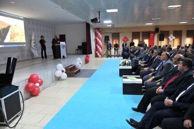 Vali İbrahim Taşyapan, Erciş’te Dsi Toplu Temel Atma Törenine Katıldı