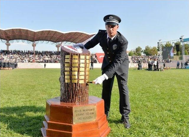 İçişleri Bakanı Altınok, Polis Akademisi Mezuniyet Töreni’ne Katıldı