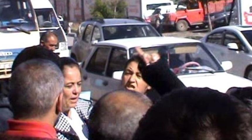 Ankara&rsquo;daki Patlamada Hayatını Kaybeden Gencin Ablasından Sendika &Uuml;yelerine Tepki