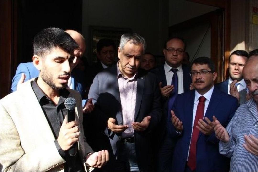 Arın&ccedil;, Manisa&rsquo;da Lokma Dağıttı