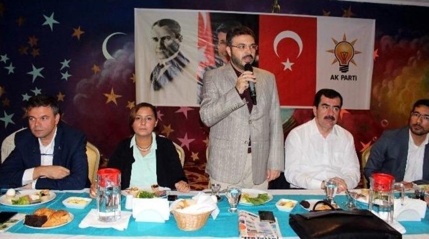 Ak Parti’li Vekil Adayları Didimlilerle Buluştu