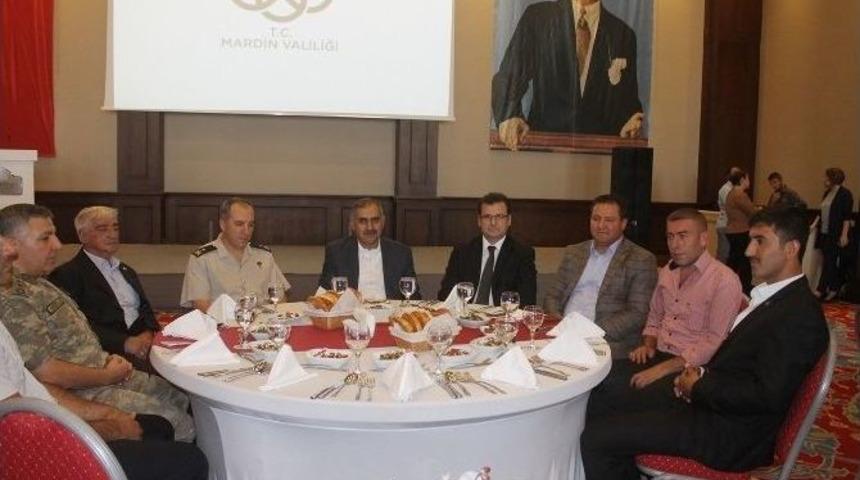 Mardin Valisi Ko&ccedil;ak, Korucularla Buluştu