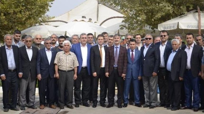 Mhp Turgutlu İlçe Teşkilatı Oda Başkanları Ve Muhtarlarla Buluştu