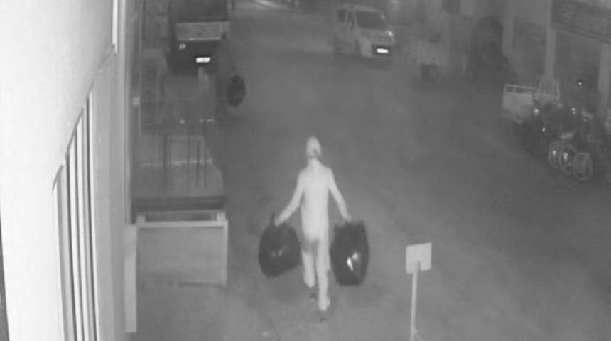 (&ouml;zel Haber) 10 Dakikada 10 Bin Liralık Sigara &Ccedil;aldılar