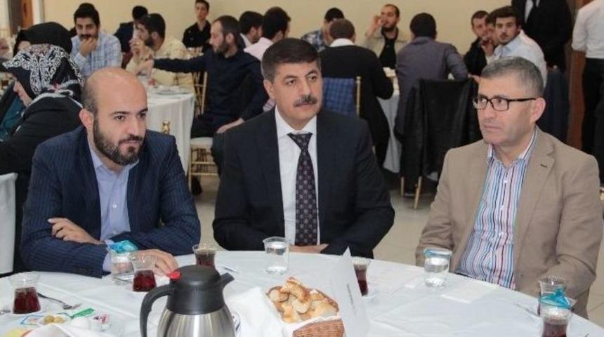 Ak Parti Milletvekili Adayı Azmi Ekinci, Malatyalılarla Buluştu