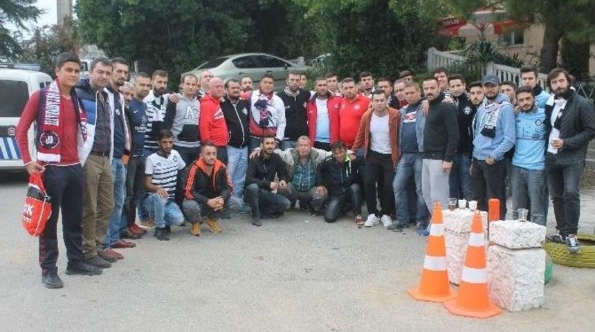 Zonguldak&rsquo;ta İki Taraftar Grubu Bir Araya Geldi