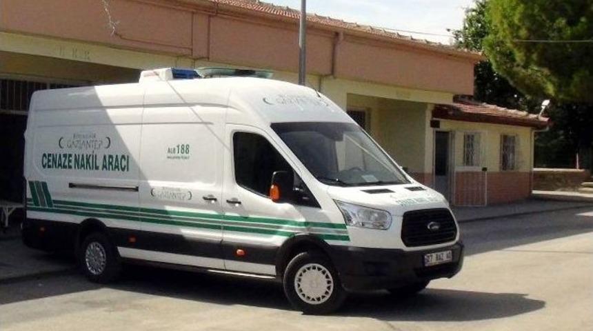 Dini Nikahlı Eşini Ve Bebeğini Vurdu