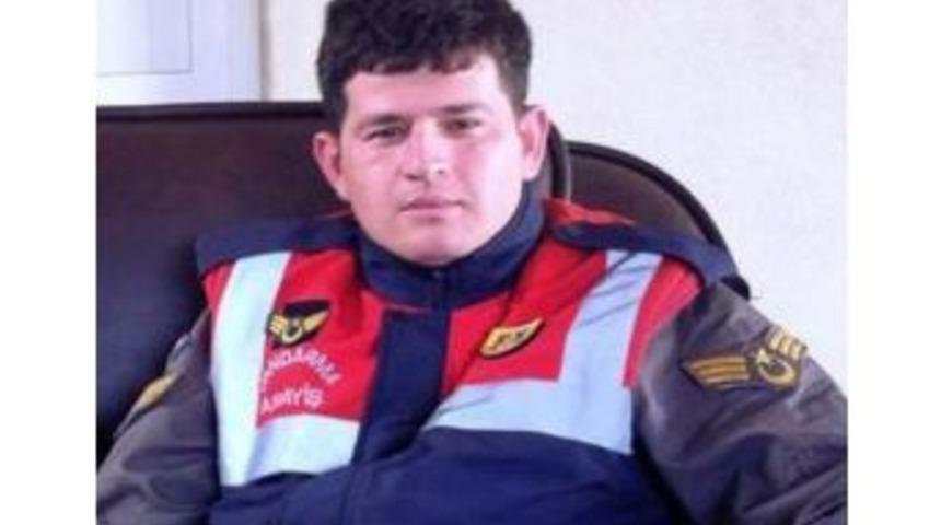 Antalyalı Astsubay Hakkari&rsquo;deki &Ccedil;atışmada Yaralandı