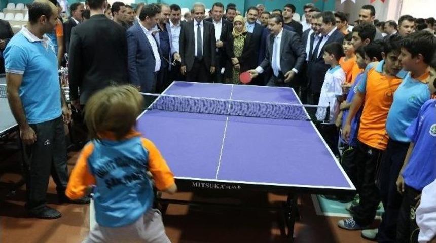 Şanlıurfa&rsquo;da Yeni Bir Spor Salonu A&ccedil;ıldı