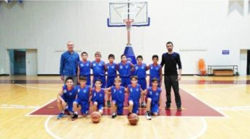 Minik Basketbolculardan B&uuml;y&uuml;k Başarı