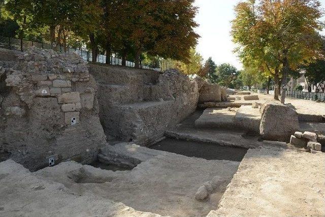 Alaaddin Tepesinin Hazineleri Gün Yüzüne Çıkarılıyor