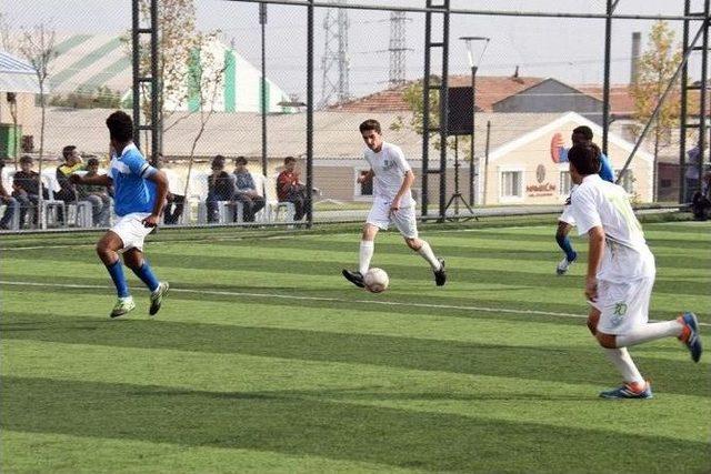 Mahalle Ligi Futbol Turnuvası Başladı