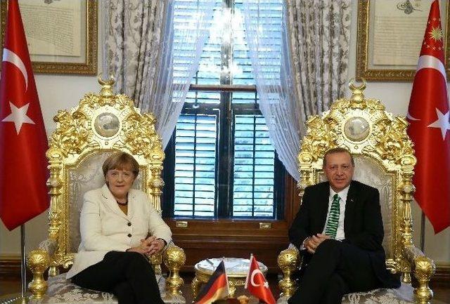 Cumhurbaşkanı Erdoğan Merkel’le Bir Araya Geldi