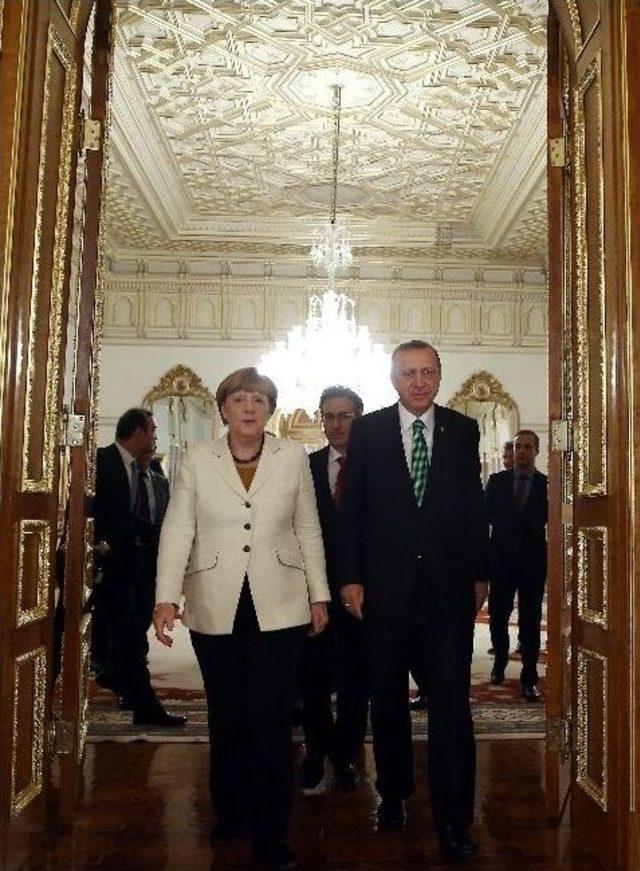 Cumhurbaşkanı Erdoğan Merkel’le Bir Araya Geldi