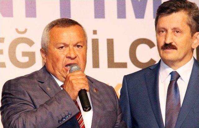 Mhp’li Belediye Başkanı 100 Kişi İle Ak Parti’ye Geçti