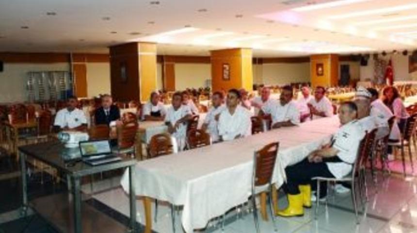 Yenimahalle Belediyesinden Mutfak Personeline Hijyen Eğitimi