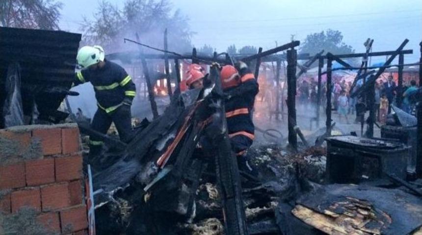 Sakarya&rsquo;da Baraka Yangını