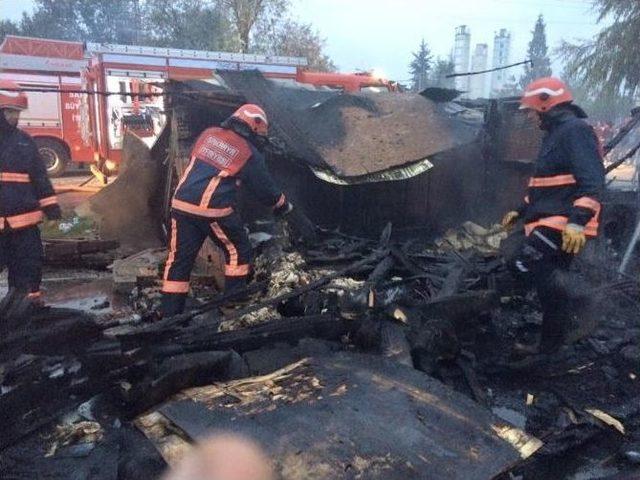 Sakarya’da Baraka Yangını