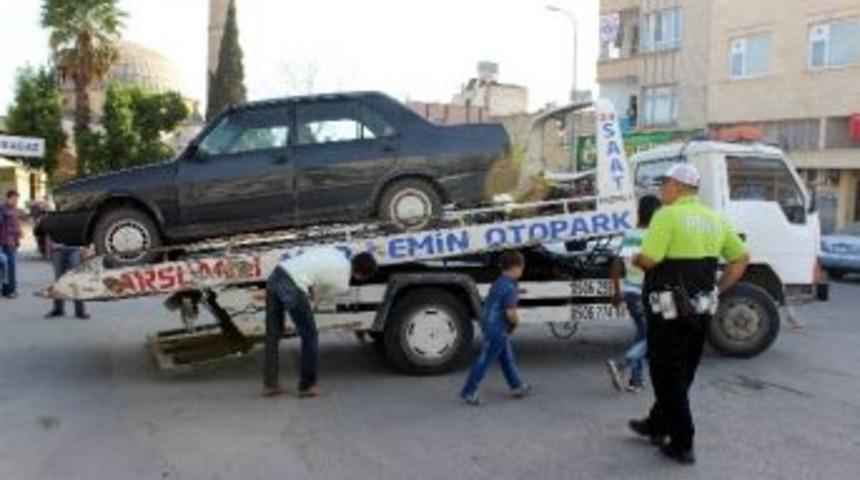 Park Yasağına Uymayan Ara&ccedil;lar Oto Parka &Ccedil;ekiliyor
