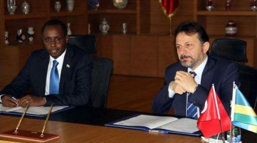 Dp&uuml;, Ruanda &Uuml;niversitesi İle İş Birliği Yapacak