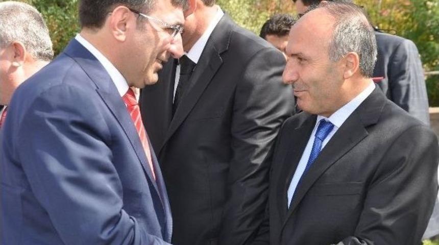Başbakan Yardımcısı Cevdet Yılmaz Bitlis&rsquo;te