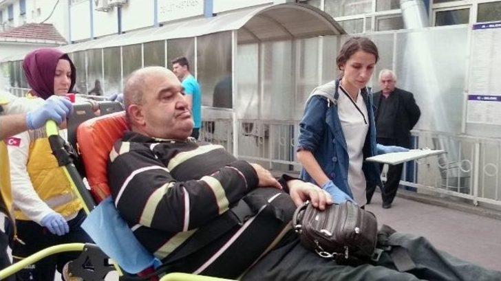 Kamyonette Sıkıştı, Hastaneye Gitmek İstemedi G4