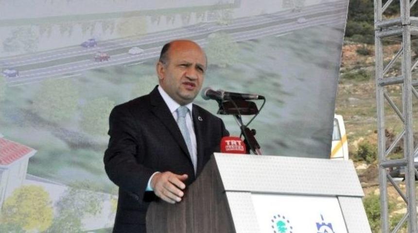 Bakan Fikri Işık&rsquo;tan Yerli Otomobil Eleştirilerine Cevap