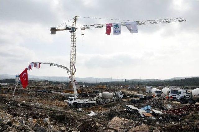 Bakan Fikri Işık’tan Yerli Otomobil Eleştirilerine Cevap