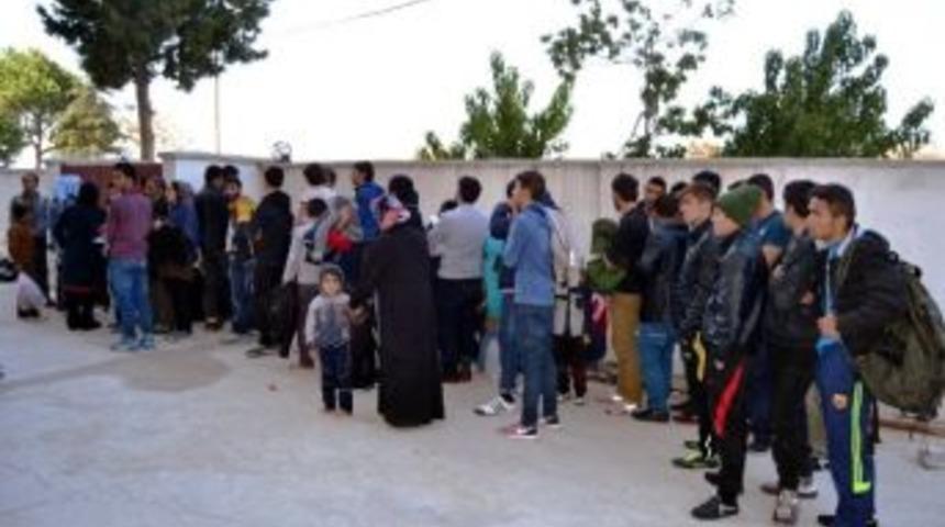 Ayvalık&rsquo;ta 57 Afgan Yakalandı