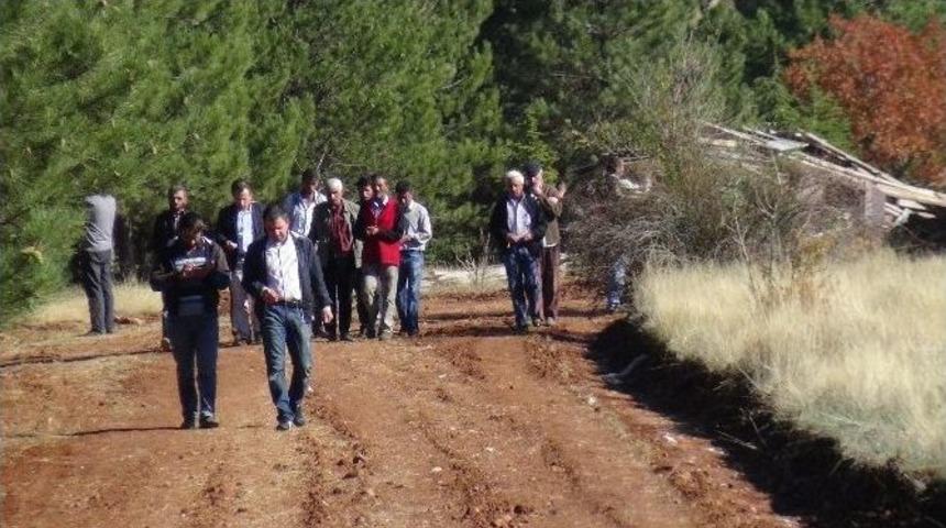 Mezbahaneye Karşı Gelen Mahalle Sakinleri Yol Kesti