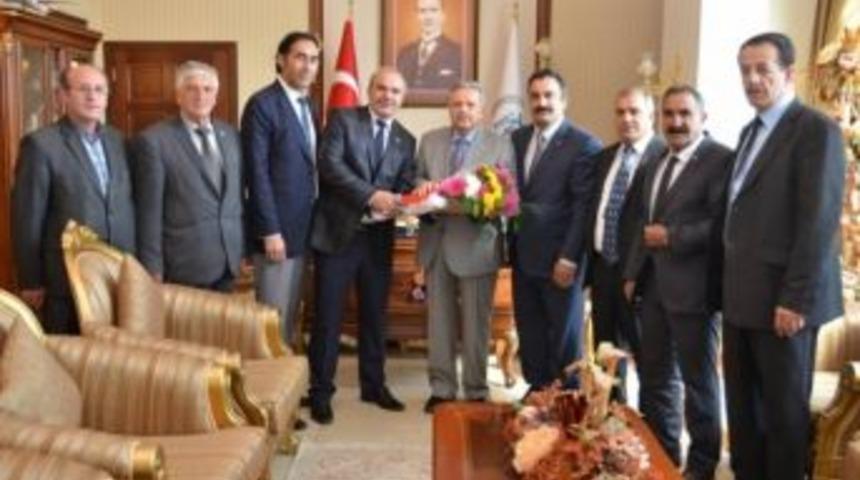 Erzincan&rsquo;da Muhtarlar G&uuml;n&uuml; Kutlanıyor