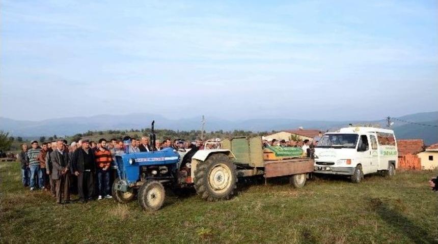 Kazada Hayatlarını Kaybedenler Toprağa Verildi