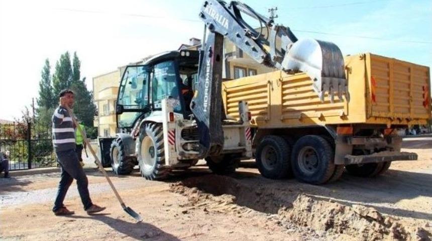 Avanos&rsquo;ta Su Hattı Yenileme &Ccedil;alışmaları Devam Ediyor