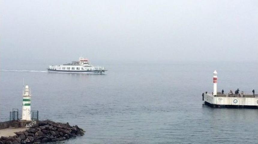 &Ccedil;anakkale Boğazında Sis Nedeniyle Feribot Seferleri İptal Edildi