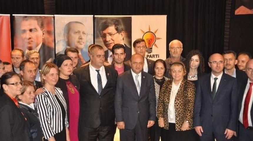 (&ouml;zel Haber) Mhp&rsquo;den İstifa Eden Meclis &Uuml;yesi 150 Kişiyle Birlikte Ak Parti&rsquo;ye &Uuml;ye Oldu