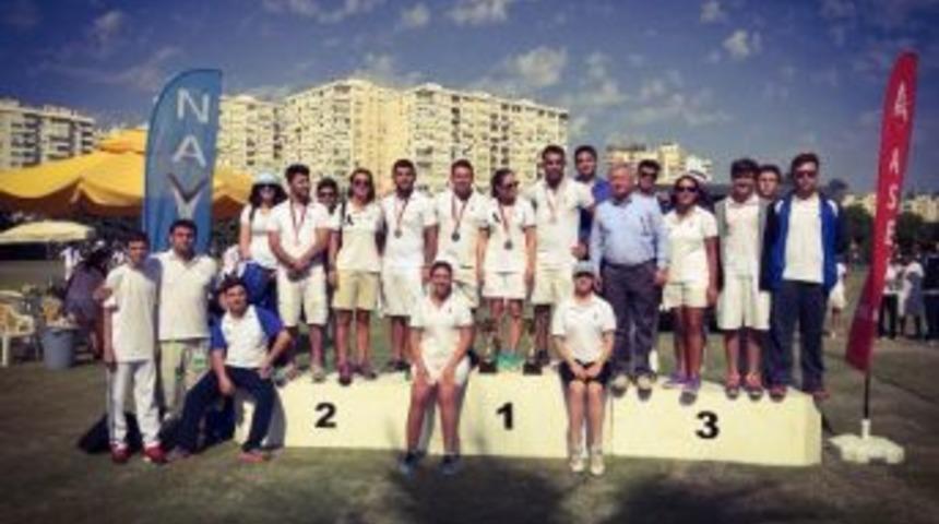 Hedefi 12&rsquo;den Vurup 2 Kupa Ve 2 Madalyayla D&ouml;nd&uuml;ler