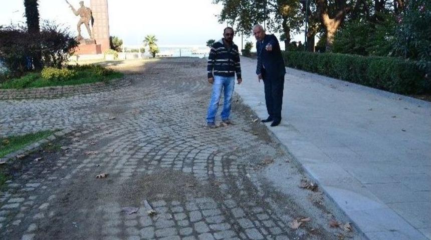 Akdemir, Kaldırım &Ccedil;alışmalarını İnceledi