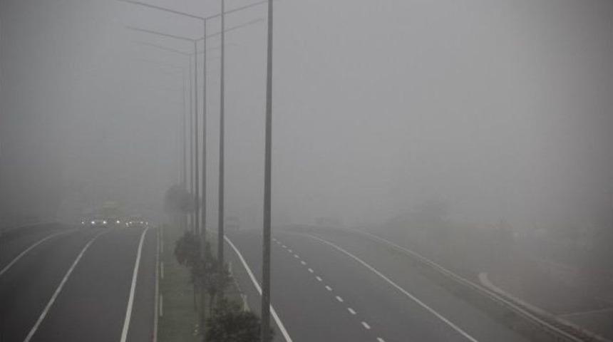 Tekirdağ&rsquo;da Yoğun Sis Etkili Oluyor