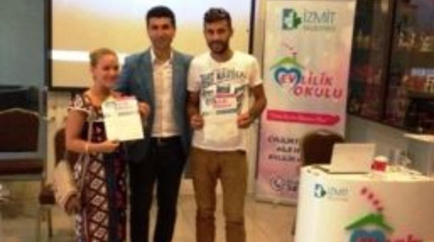 Bu Okul Boşanmaların &Ouml;n&uuml;ne Ge&ccedil;iyor