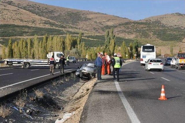 Afyonkarahisar’da Trafik Kazası; 2 Yaralı