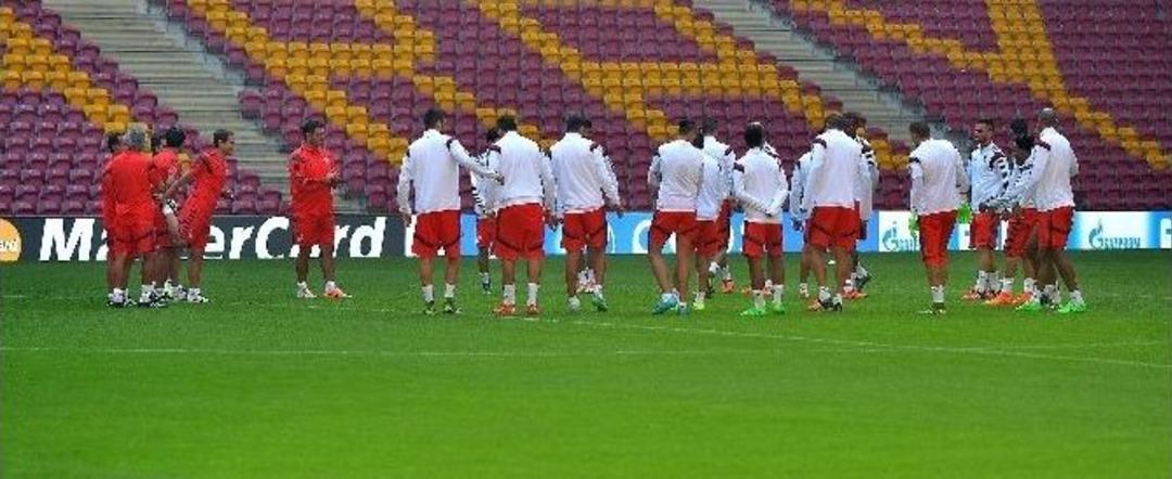 Benfıca Galatasaray Ma&ccedil;ına Hazır