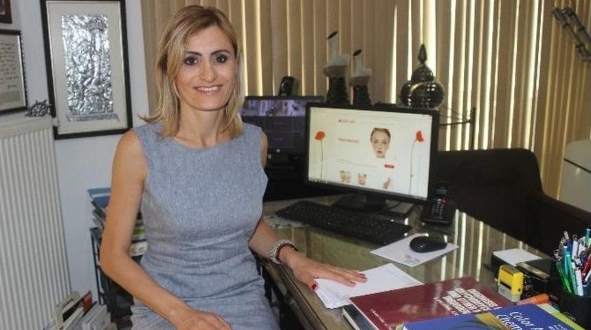 Prof. Dr. Şanlı&rsquo;dan "cildinizi Kış Aylarına Hazırlayın" Uyarısı"