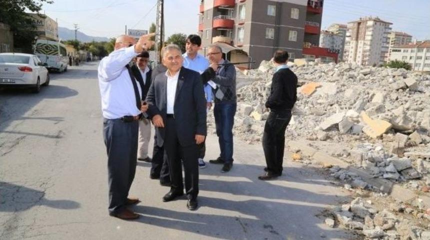 K&uuml;&ccedil;&uuml;kali Mahalle Halkı Kent D&ouml;n&uuml;ş&uuml;m&uuml;n&uuml; Kendi Hazırlıyor