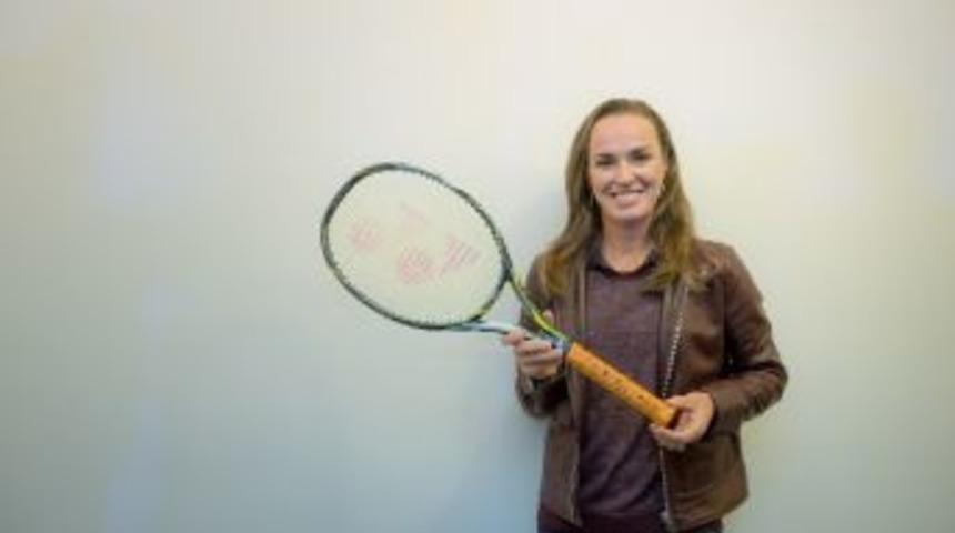 Tenis Efsanesinin Sponsoru Qnet Oldu