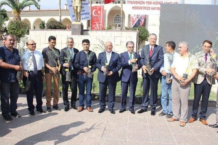 Büyükşehir Belediyesi 33 İtfaiye Aracı Ve 84 Bin Zeytin Fidanı Dağıttı G2